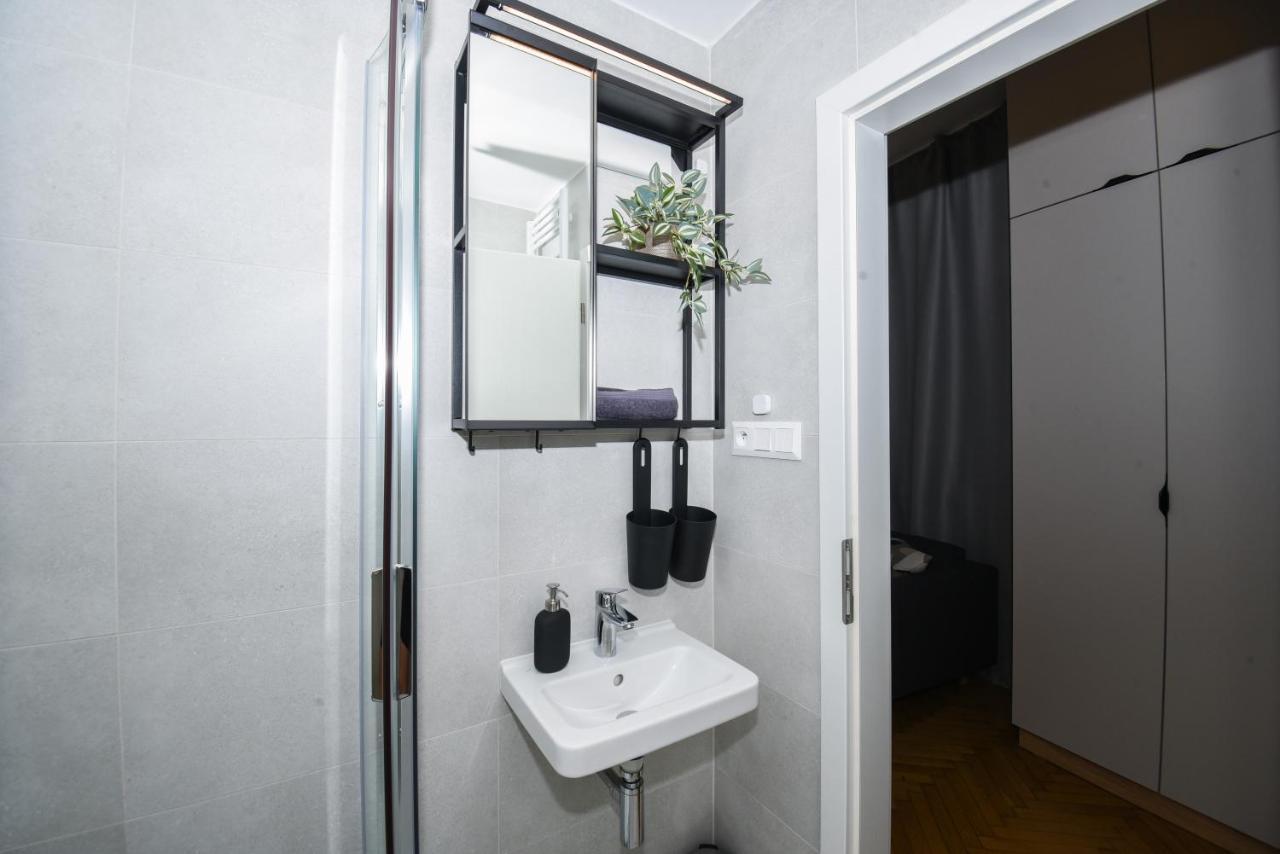 City Center Studio - Comfy & Modern Pressburg Exterior foto