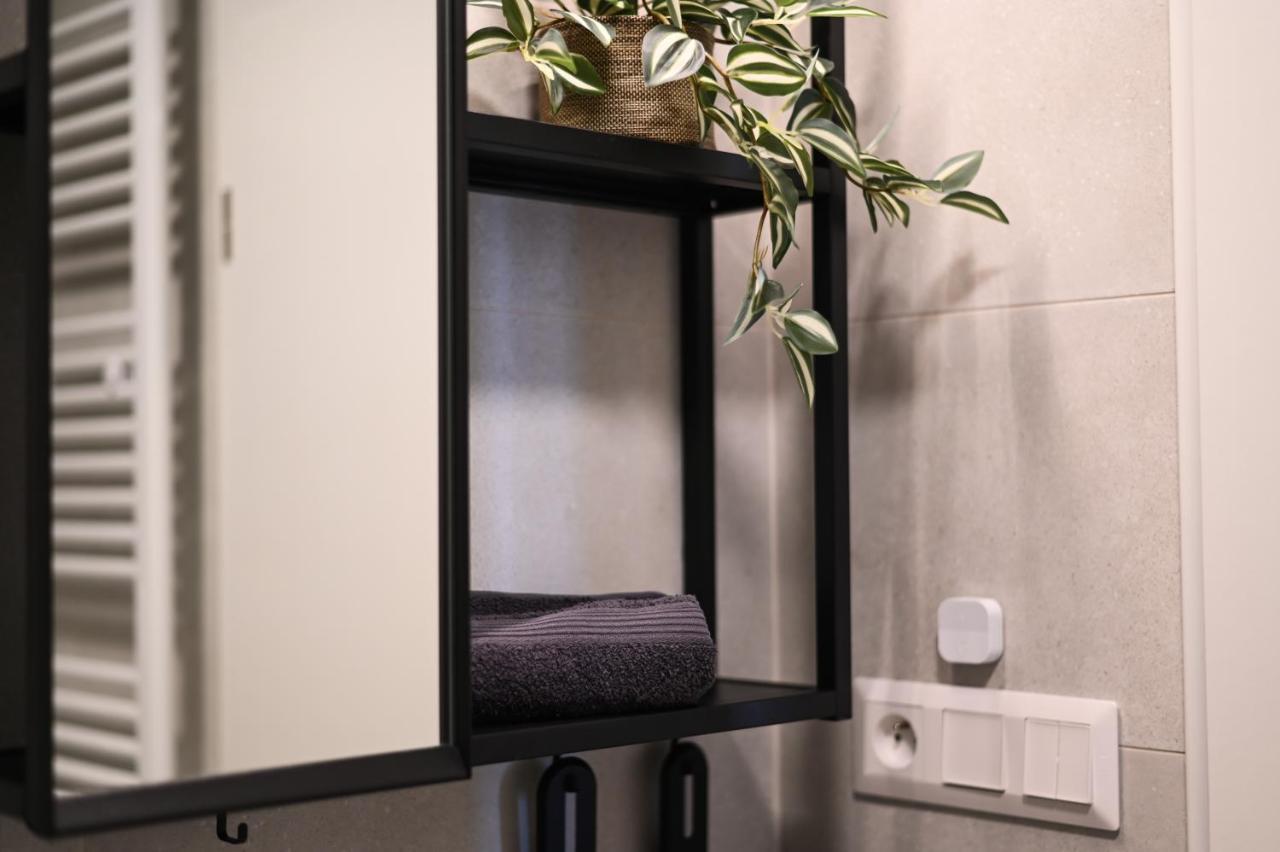 City Center Studio - Comfy & Modern Pressburg Exterior foto