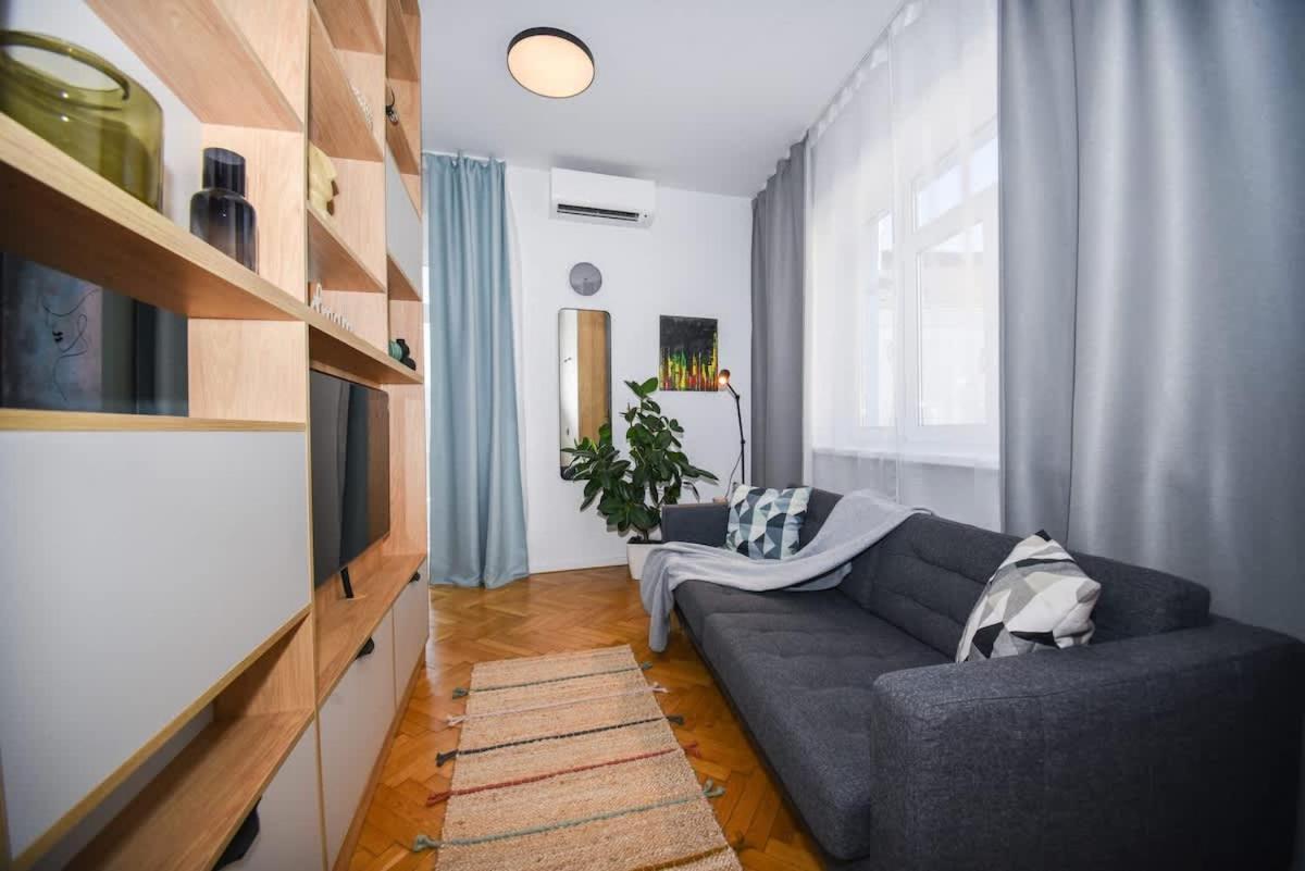 City Center Studio - Comfy & Modern Pressburg Exterior foto